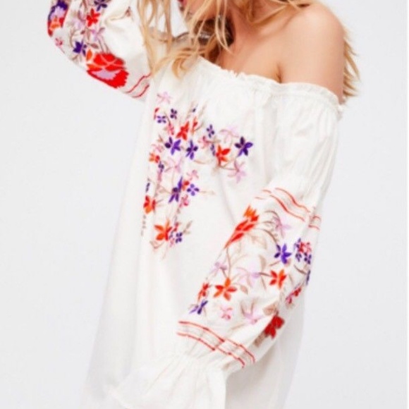 Free People Dresses & Skirts - Sale 🍀Free People Ivory Floral Embroider Dress